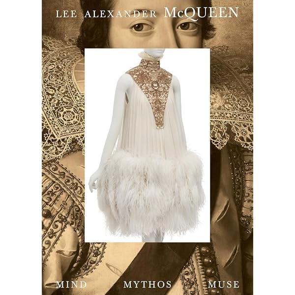 Alexander McQueen: Evolution: Gleason, Katherine: 9781631061479